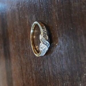 Wedding Band 14 kt Yellow Gold size 8 with round cut diamonds